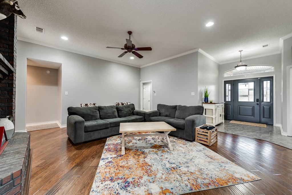 5709 E County Rd 97, Midland, Texas image 4