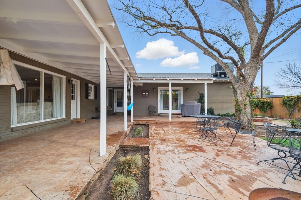 2612 Hughes St, Midland, Texas image 35