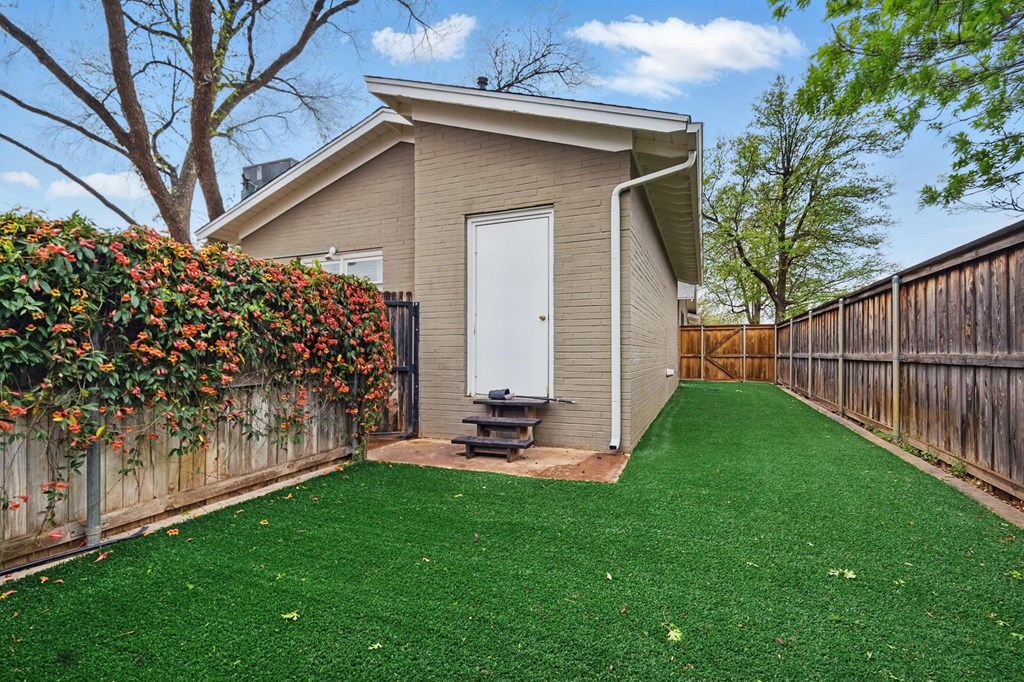 2612 Hughes St, Midland, Texas image 38
