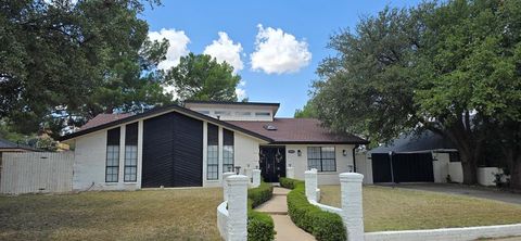 Homes For Sale - 4505 Westminister Dr<br/> Midland, TX 79707