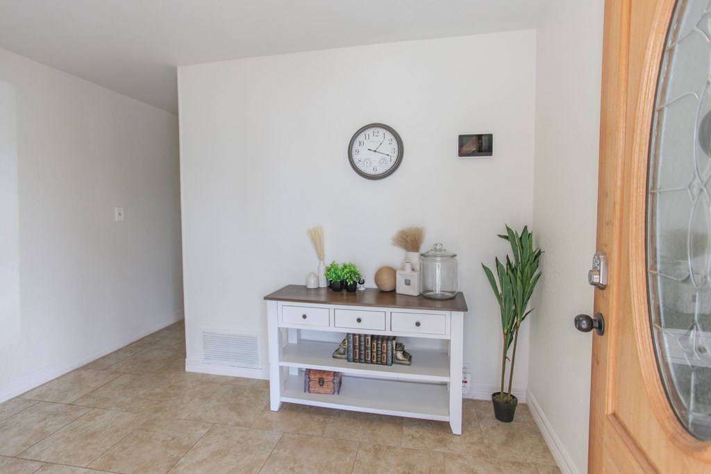 702 W Marcy Dr, Big Spring, Texas image 2