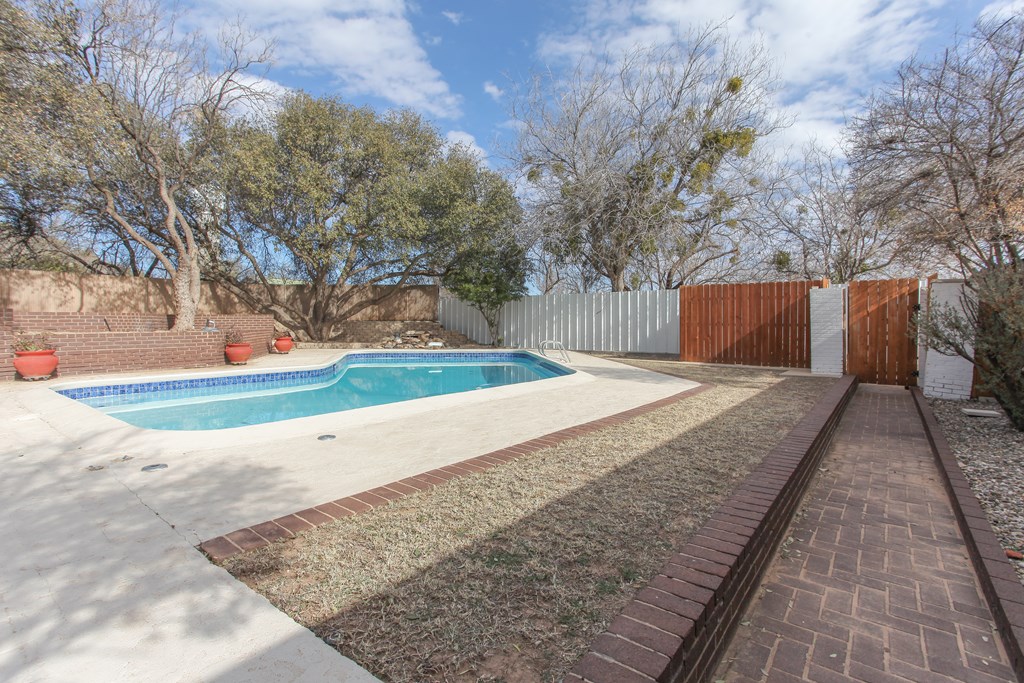 702 W Marcy Dr, Big Spring, Texas image 39