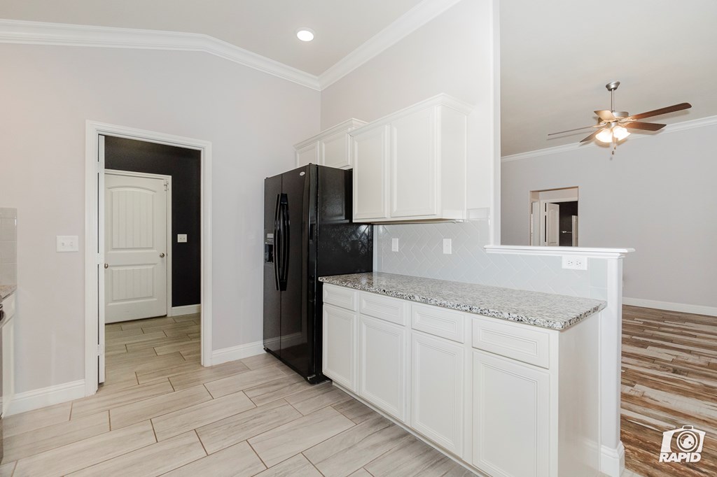 1207 Wrangler Lane, Midland, Texas image 12