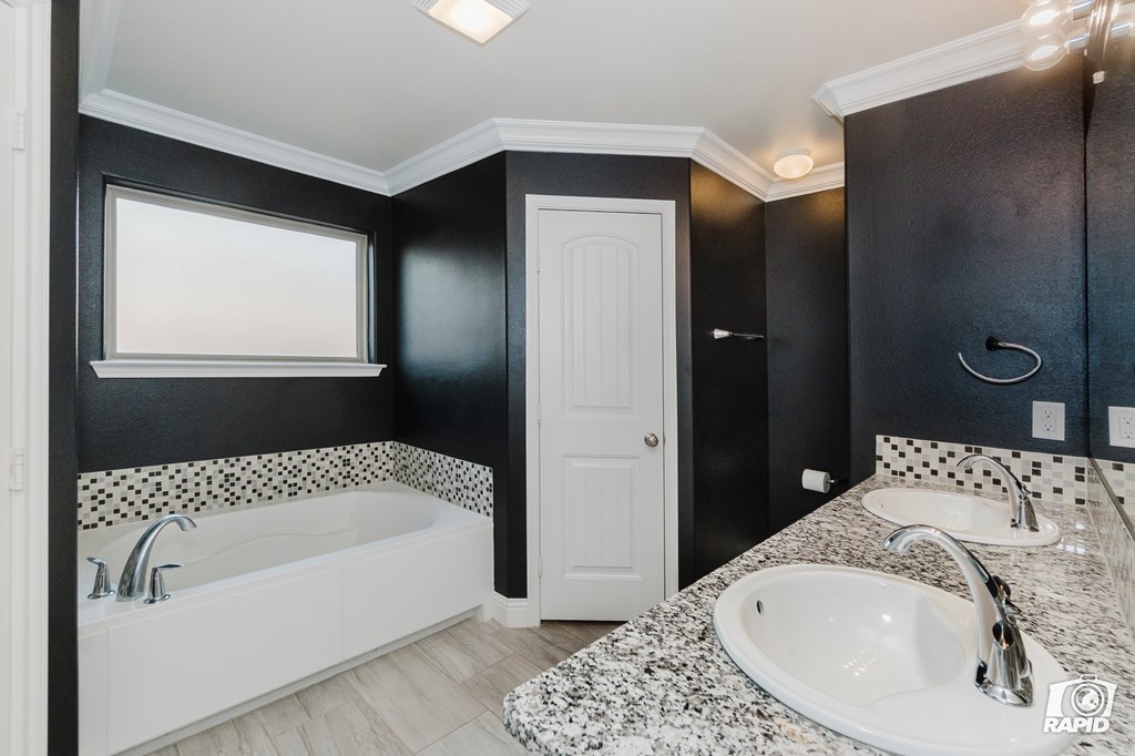1207 Wrangler Lane, Midland, Texas image 19