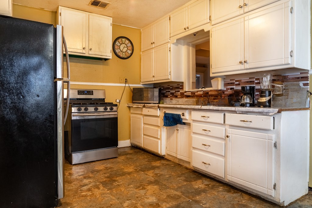 200 S Kansas St, Fort Stockton, Texas image 7