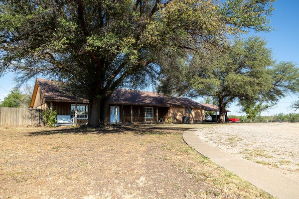 1865 SANTA FE AVE, SNYDER, TX 79549 - Image 40beea09cb0b3e637fdca1104fd1ff1f/2838849174