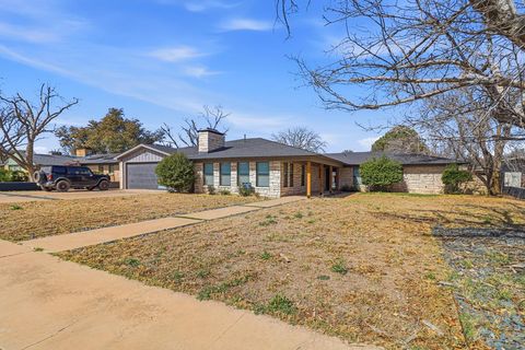 Homes For Sale - 2208 Bedford Dr<br/> Midland, TX 79701