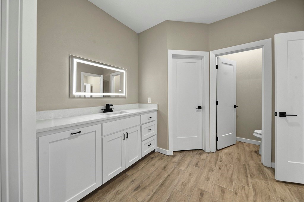 1001 Killdeer, Midland, Texas image 32