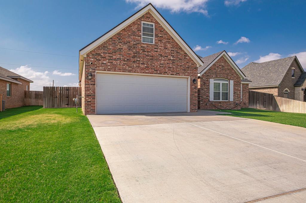 806 Buffalo Court, Stanton, Texas image 4