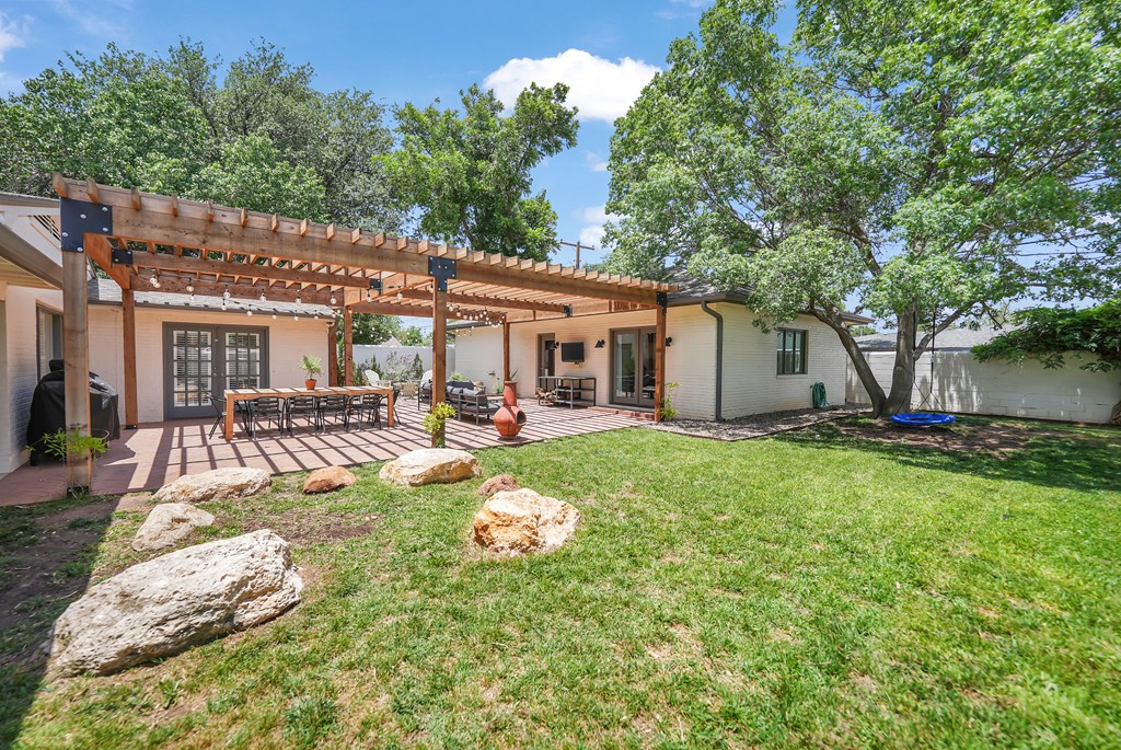 1604 Bedford Dr, Midland, Texas image 35