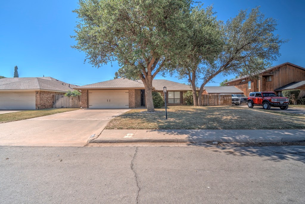 4713 Cindy Pl, Midland, Texas image 2