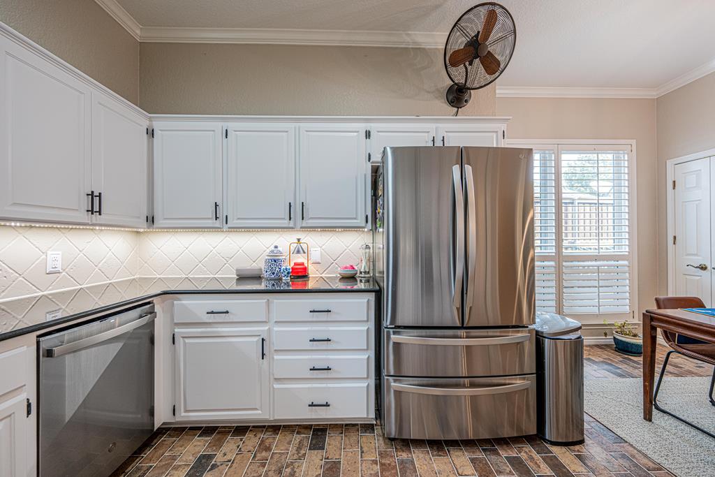 4904 Thames Court, Midland, Texas image 25