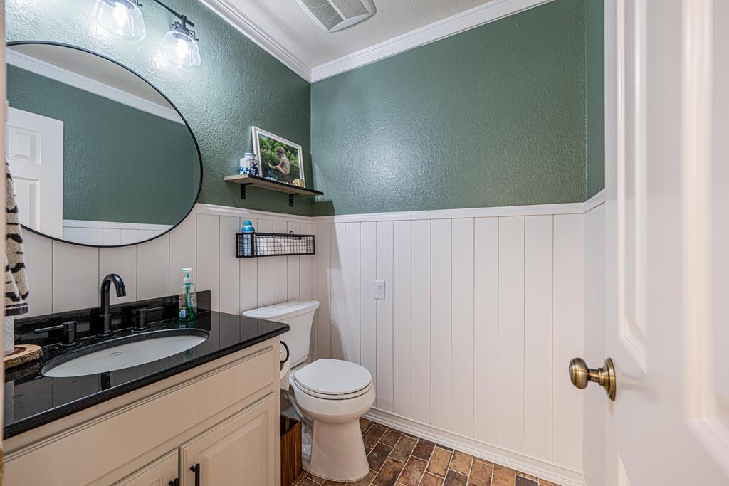 4904 Thames Court, Midland, Texas image 35