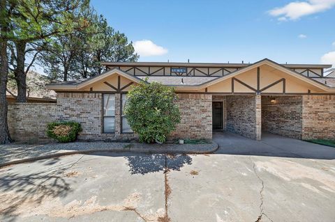 Townhouse For Sale - 3205 Dentcrest Dr #A<br/> Midland, TX 79707