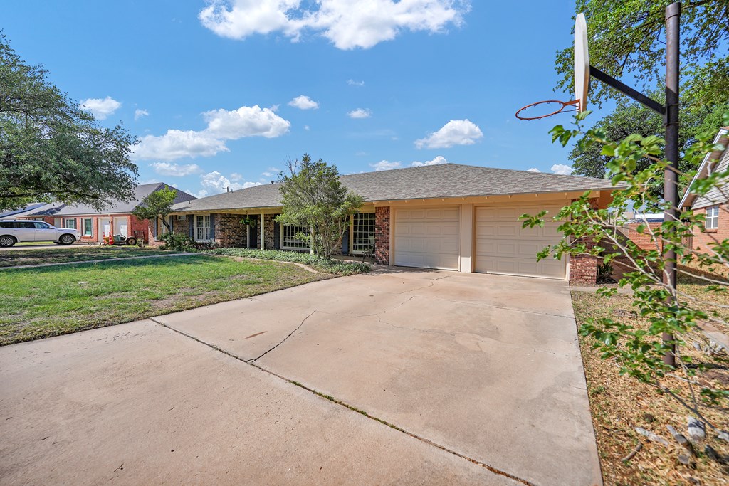 3219 Apperson Dr, Midland, Texas image 3