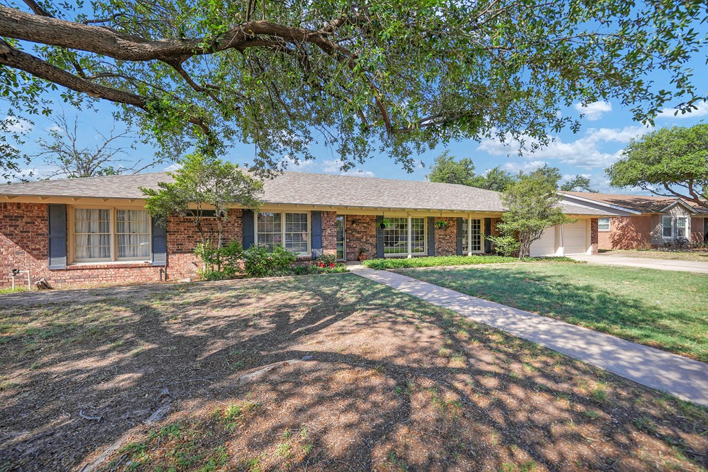 3219 Apperson Dr, Midland, Texas image 2