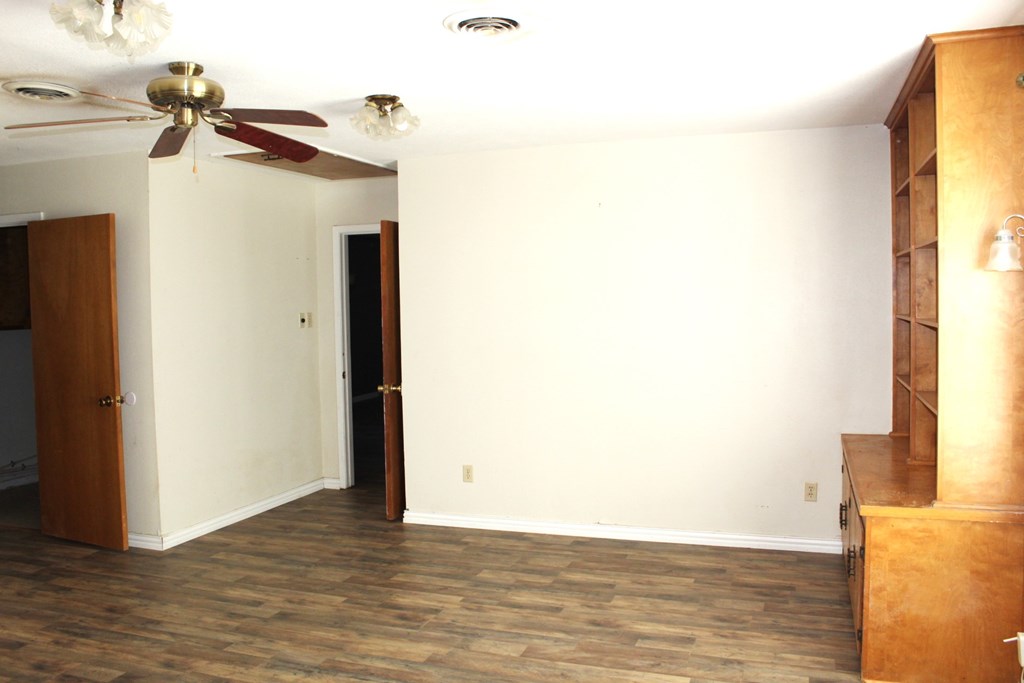 306 S Summit St, Fort Stockton, Texas image 37