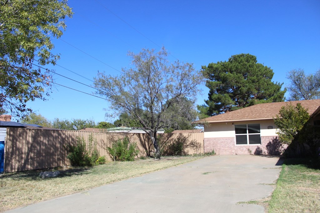 306 S Summit St, Fort Stockton, Texas image 3