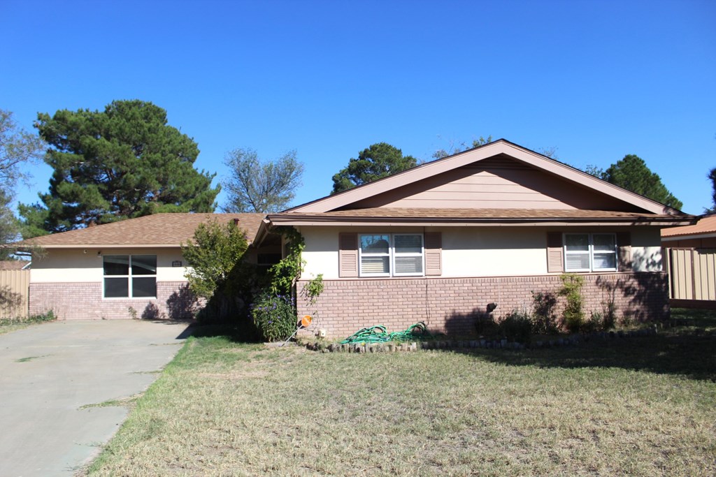 306 S Summit St, Fort Stockton, Texas image 2