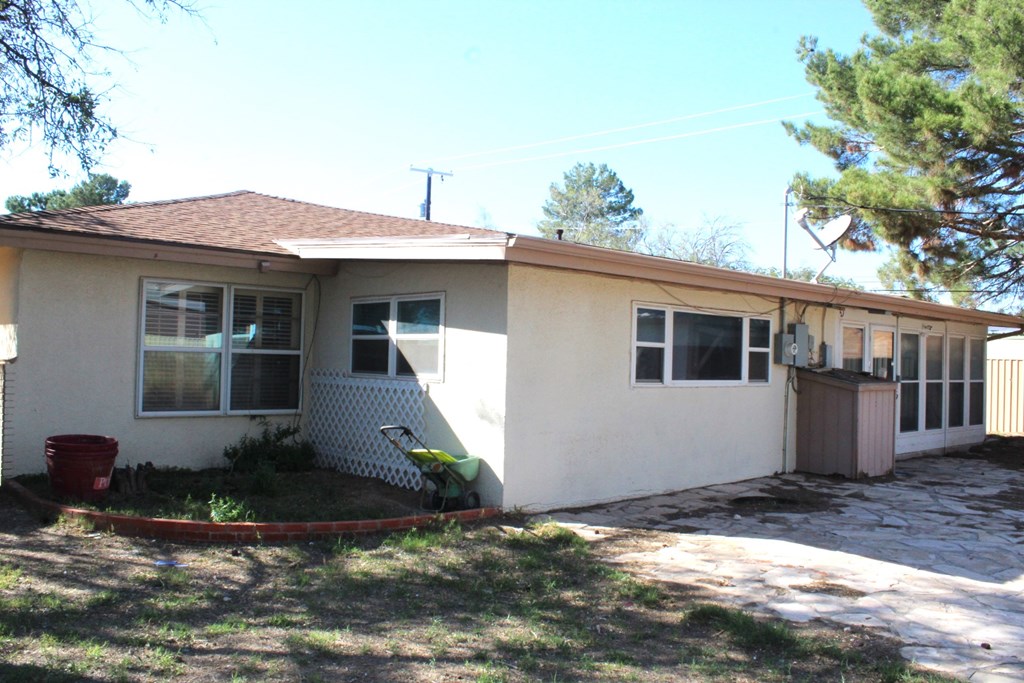 306 S Summit St, Fort Stockton, Texas image 33