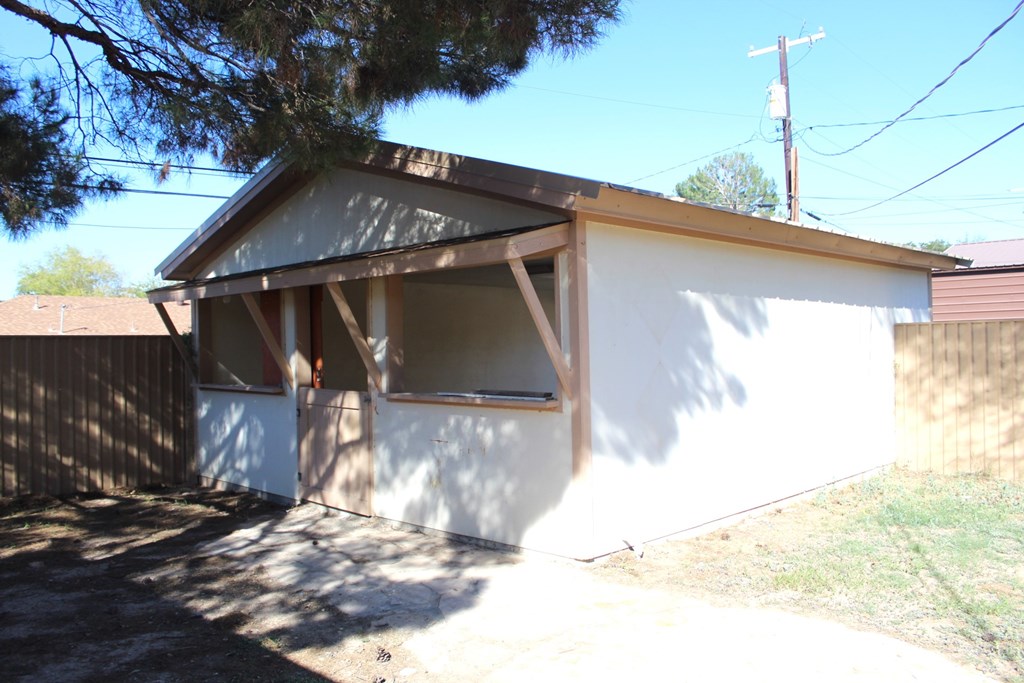 306 S Summit St, Fort Stockton, Texas image 28