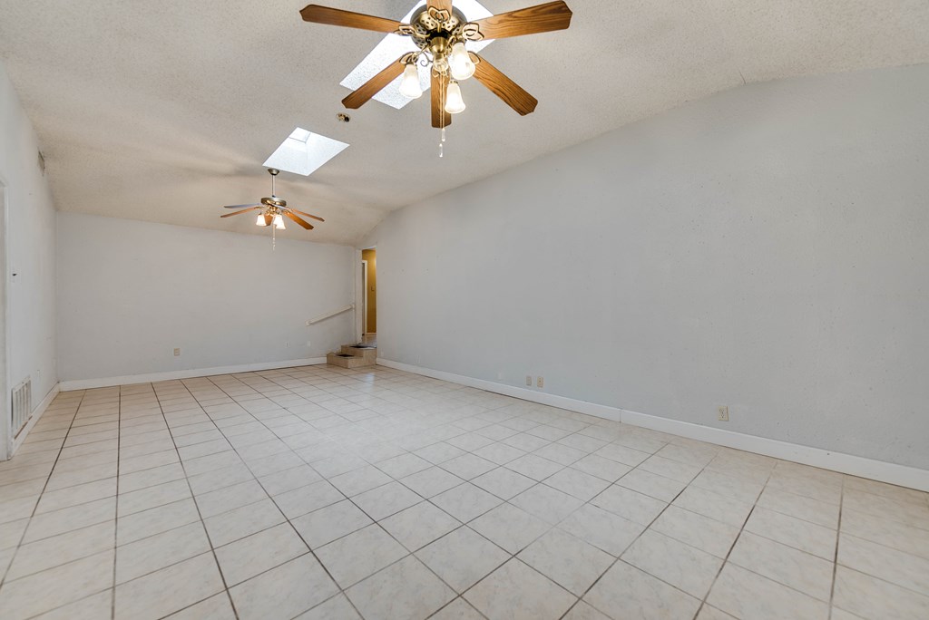 1301 Mckinney Ave, Odessa, Texas image 8