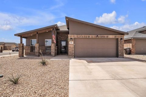 Homes For Sale - 6001 Dodge Dr<br/> Midland, TX 79705