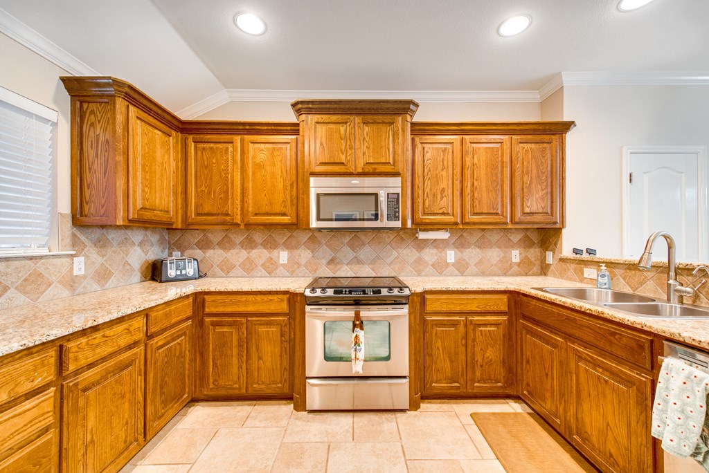 3104 Baybridge Court, Midland, Texas image 13