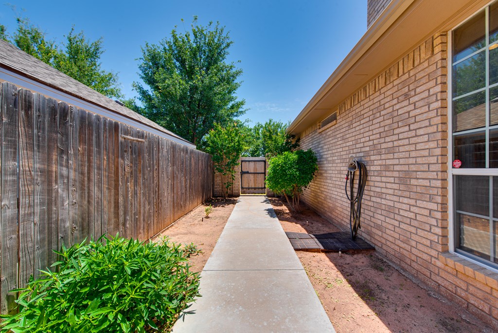 3104 Baybridge Court, Midland, Texas image 32