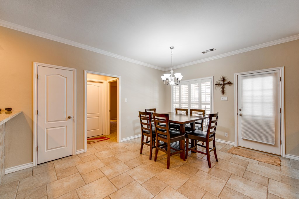 3104 Baybridge Court, Midland, Texas image 10