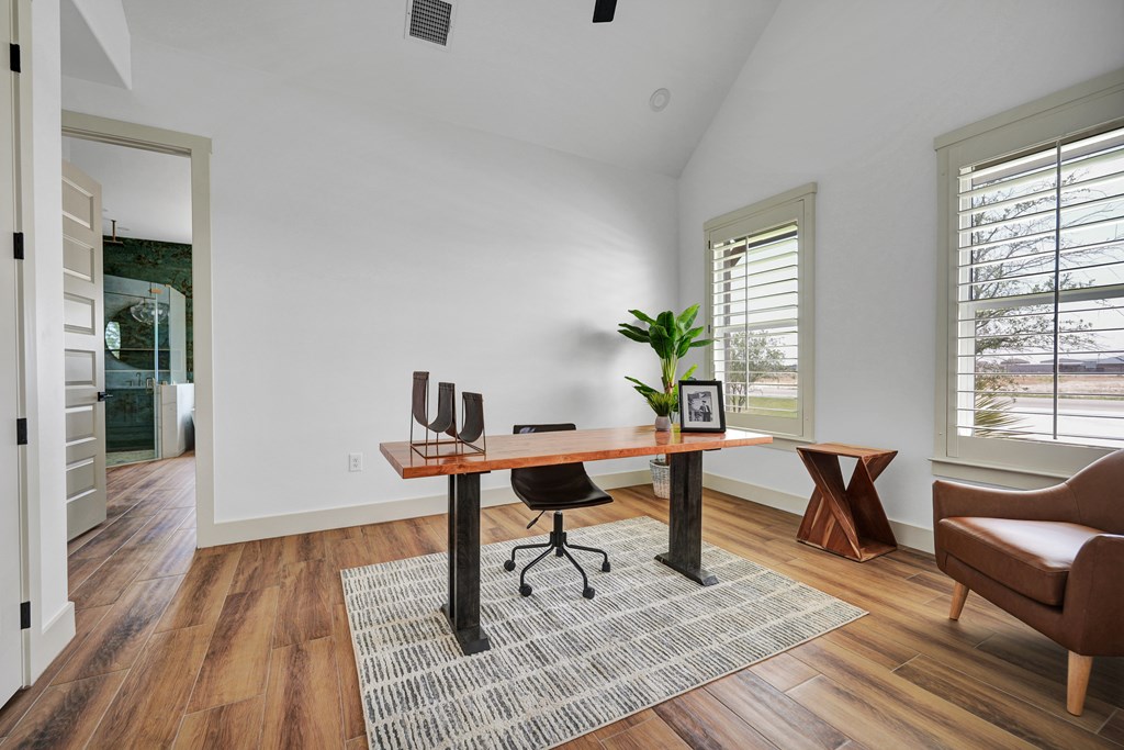 7012 W County Rd 42, Midland, Texas image 25