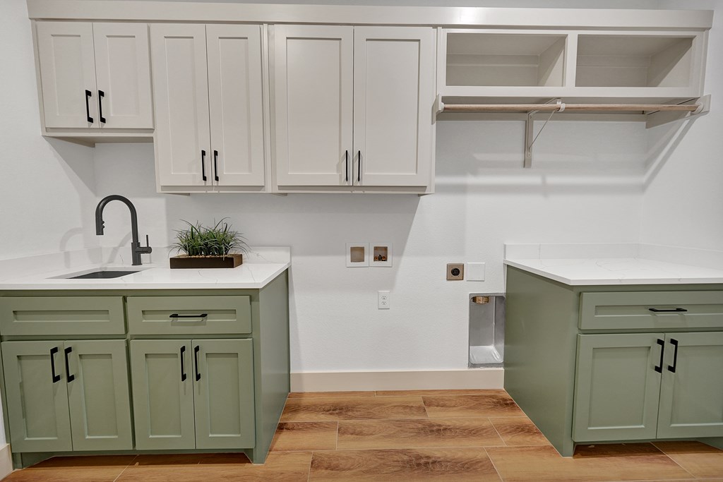 7012 W County Rd 42, Midland, Texas image 23