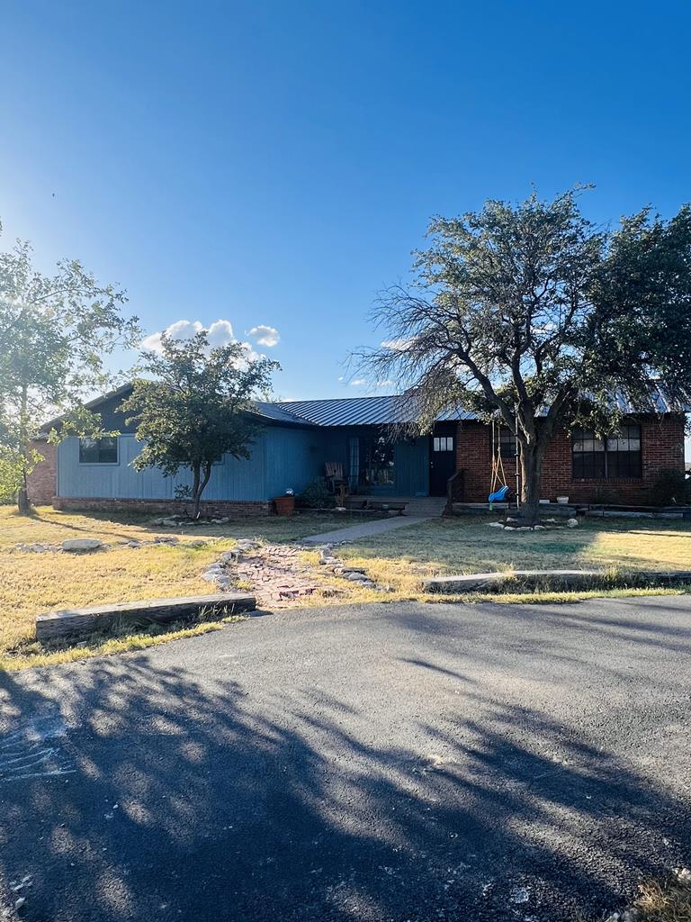 4 Los Cruces Trail, Big Spring, Texas image 1