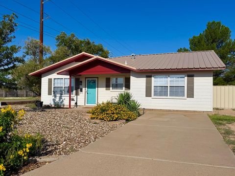 Homes For Sale - 1601 N Gillis St<br/> Fort Stockton, TX 79735