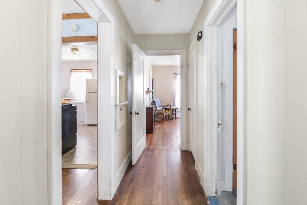 605 W Walnut St, Coleman, Texas image 11