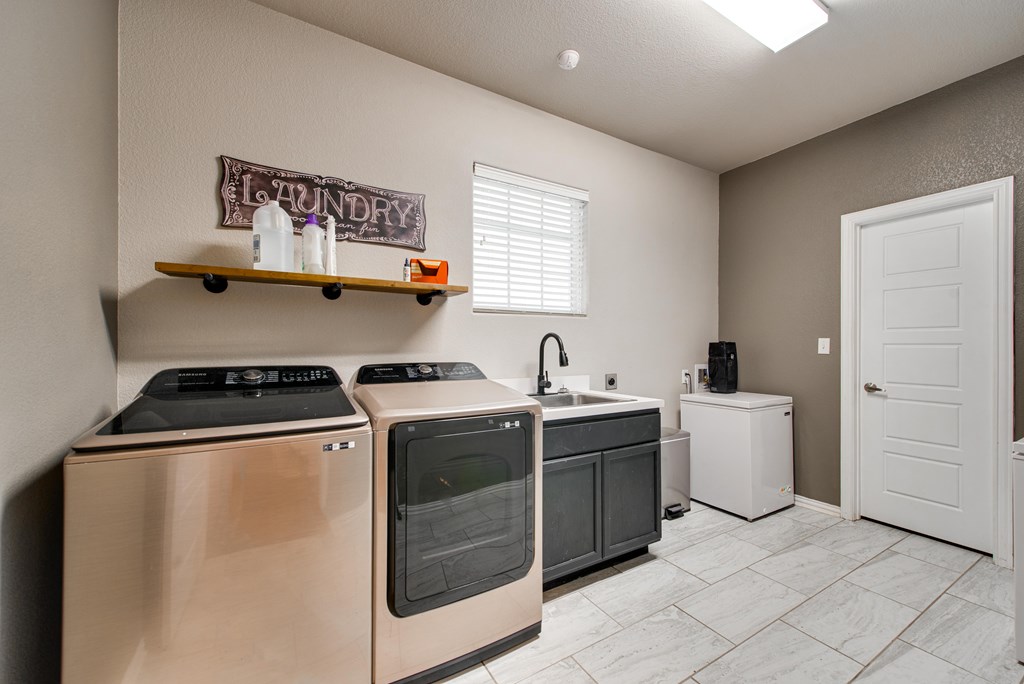 2609 S County Rd 1089, Midland, Texas image 38