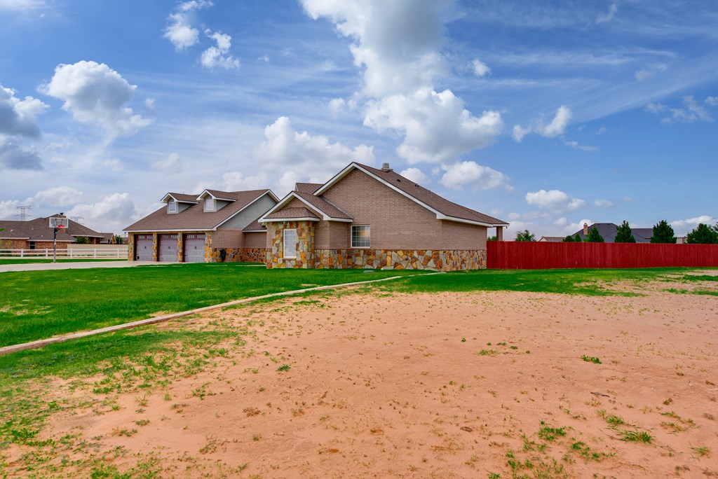 2609 S County Rd 1089, Midland, Texas image 5