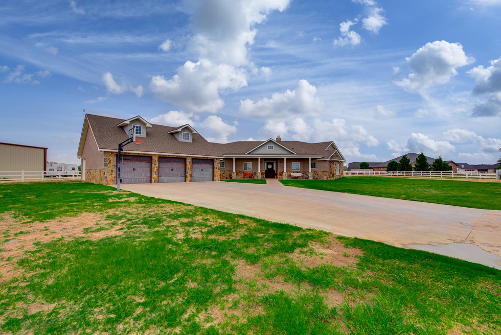 2609 S County Rd 1089, Midland, Texas image 2