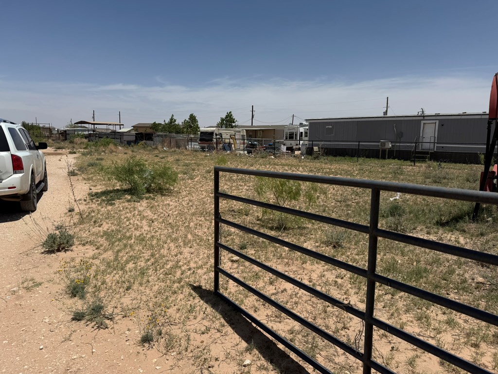 2511 E County Rd 156, Midland, Texas image 4