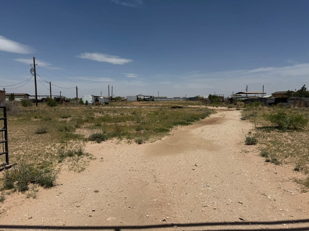 2511 E County Rd 156, Midland, Texas image 2