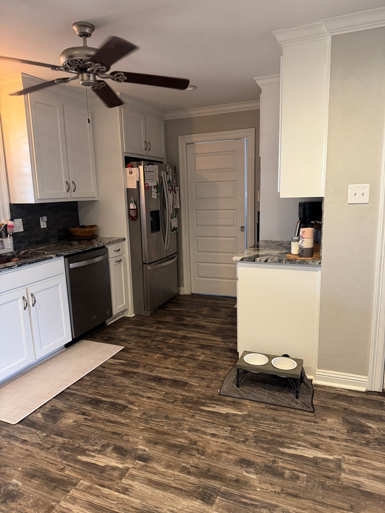 1027 E 18th St, Colorado City, Texas image 17