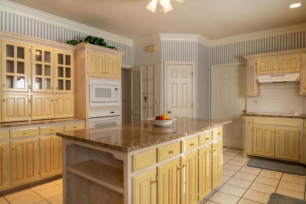 17 Winding Way, Pecos, Texas image 5