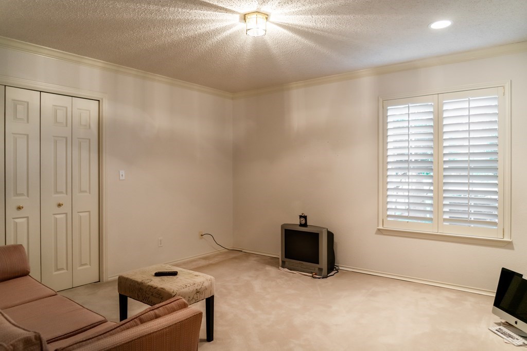 17 Winding Way, Pecos, Texas image 12