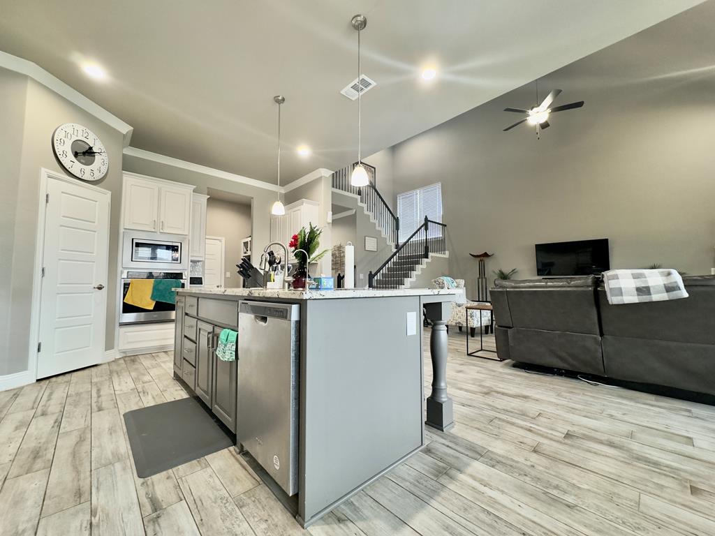 1815 Daybreak Way, Midland, Texas image 13
