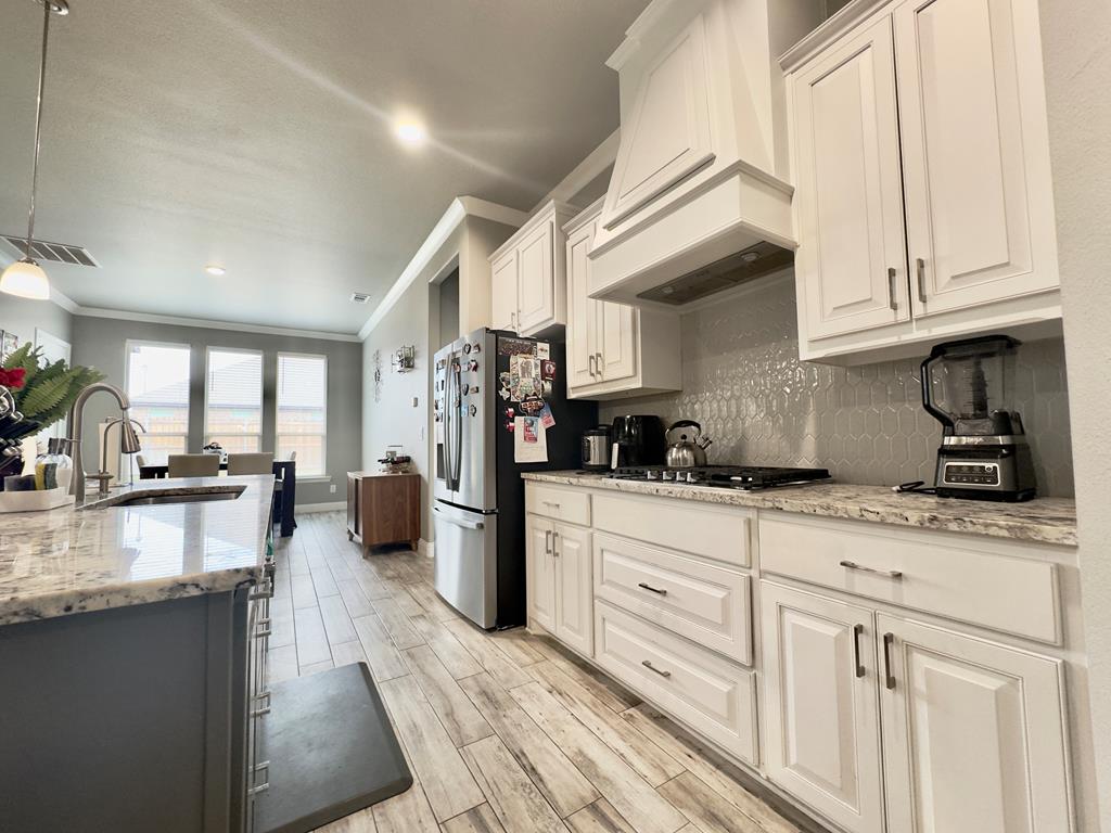 1815 Daybreak Way, Midland, Texas image 12