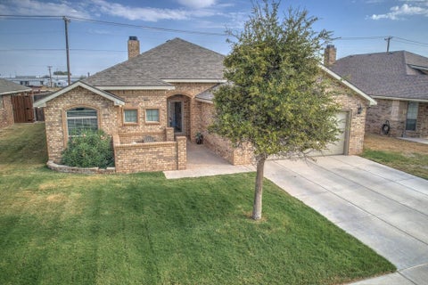 Homes For Sale - 5703 Champions Dr<br/> Midland, TX 79706