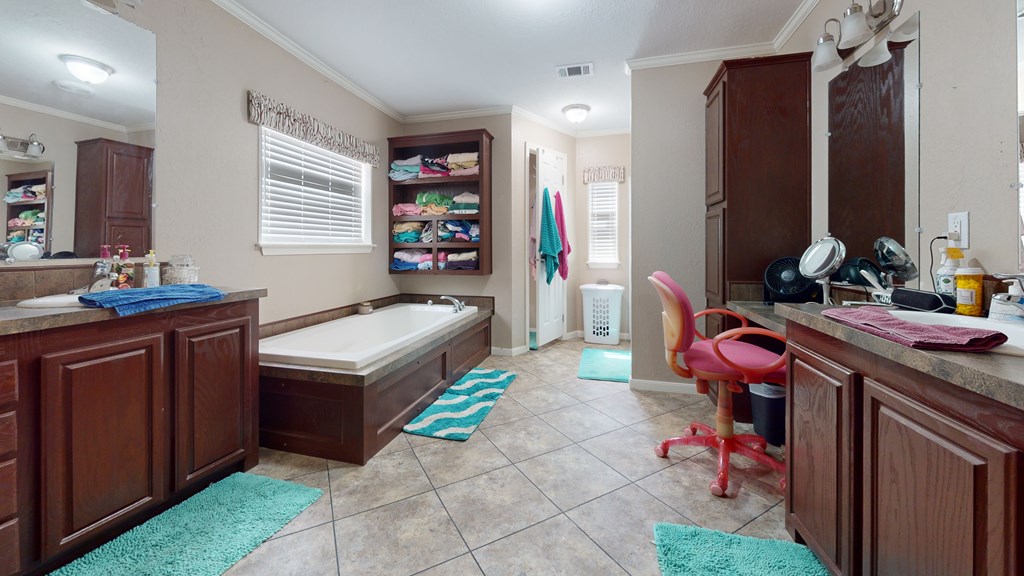 605 W 8th Ave, Rankin, Texas image 37