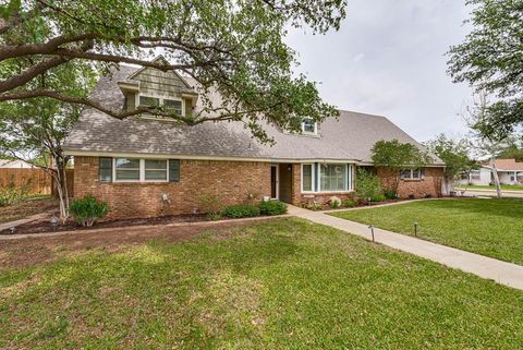 Homes For Sale - 6201 Glenhaven Dr<br/> Odessa, TX 79762