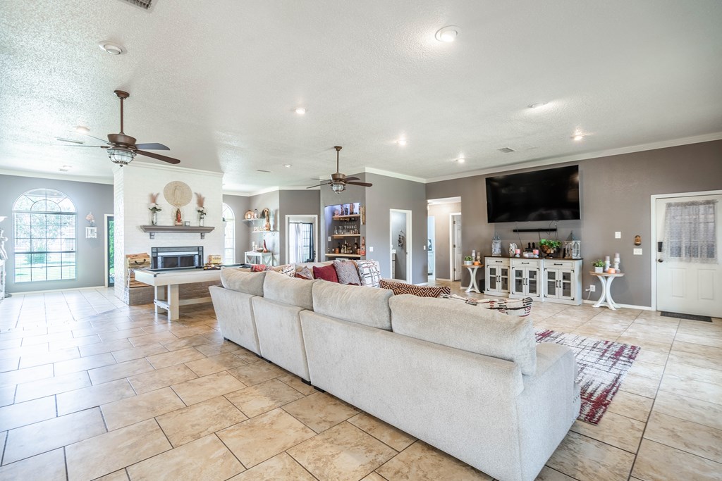 2609 W County Rd 130, Midland, Texas image 8