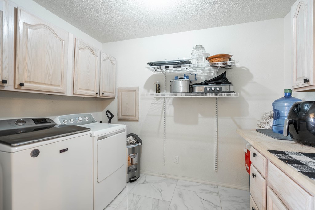 2609 W County Rd 130, Midland, Texas image 17